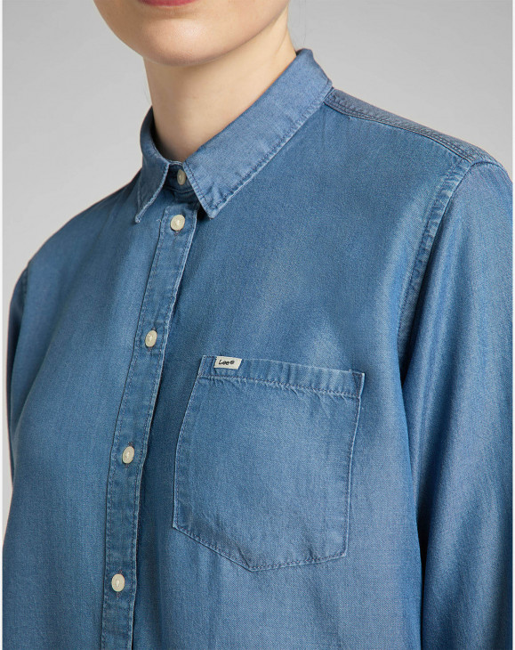detail Dámská košile Lee ONE POCKET SHIRT BLUE YONDER světle modrá